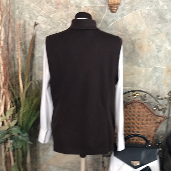 Chicos weekends 🌹 size 2 pleated deep rich chocolate brown vest With pockets - Picture 6 of 9